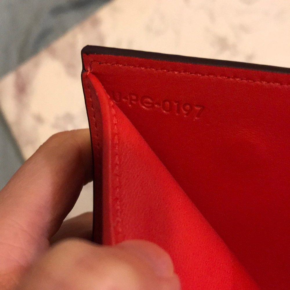 100% Authentic Vintage Celine Trifold Grained Wallet - Picture 8 of 14